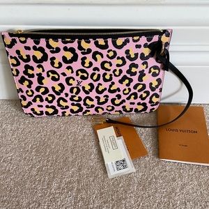 Louis Vuitton Neverfull pouch